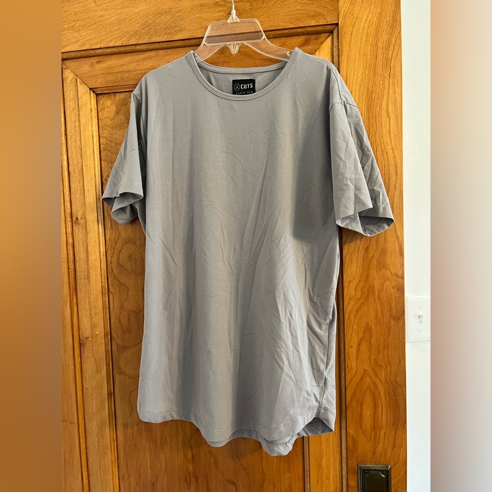 Cuts Clothing Men's Gray Crew Neck T-Shirt